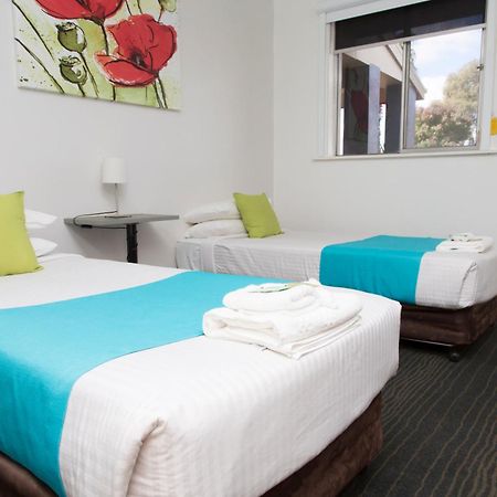 A Line Motel Гриффит Номер фото