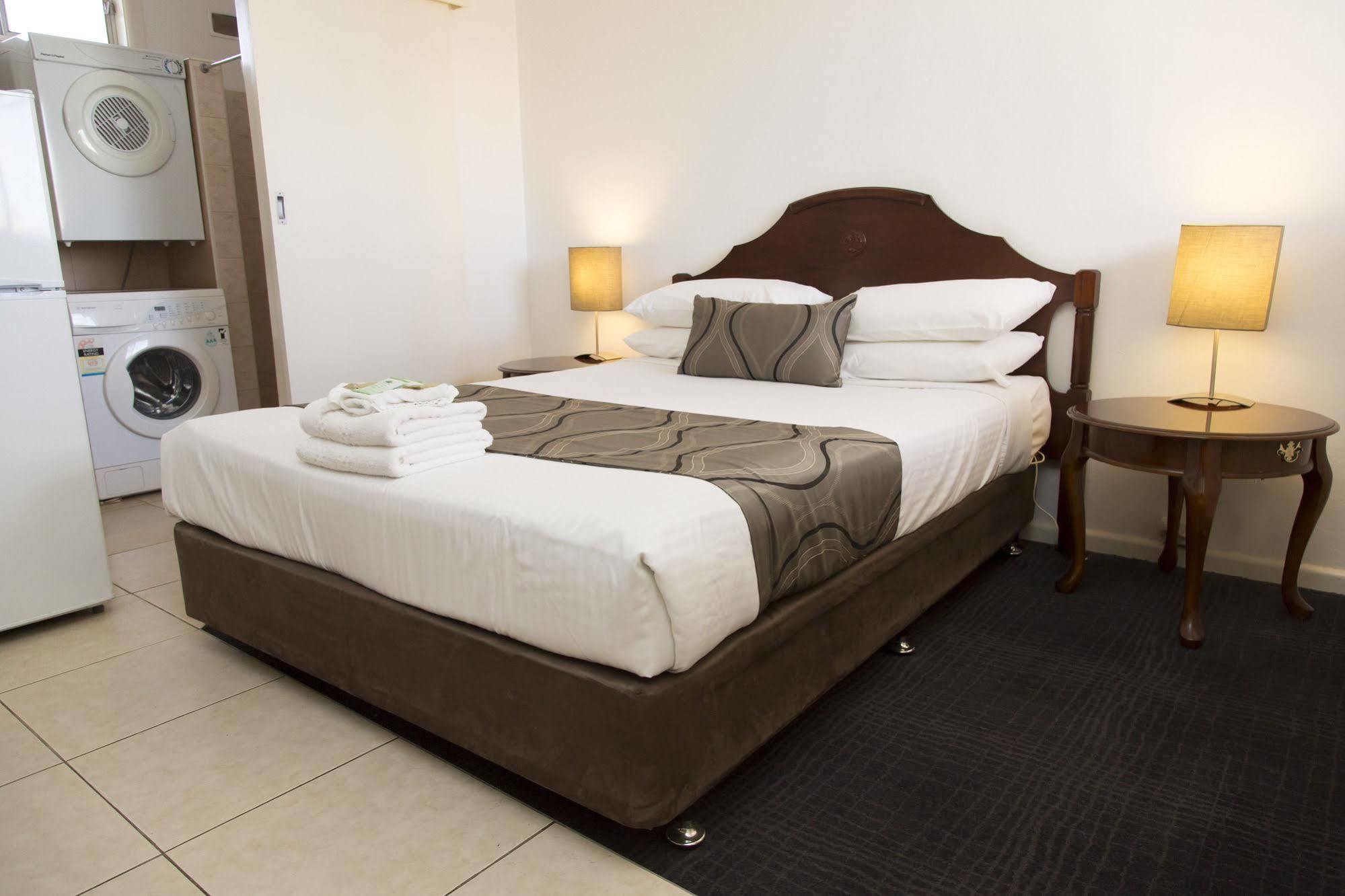 A Line Motel Гриффит Экстерьер фото